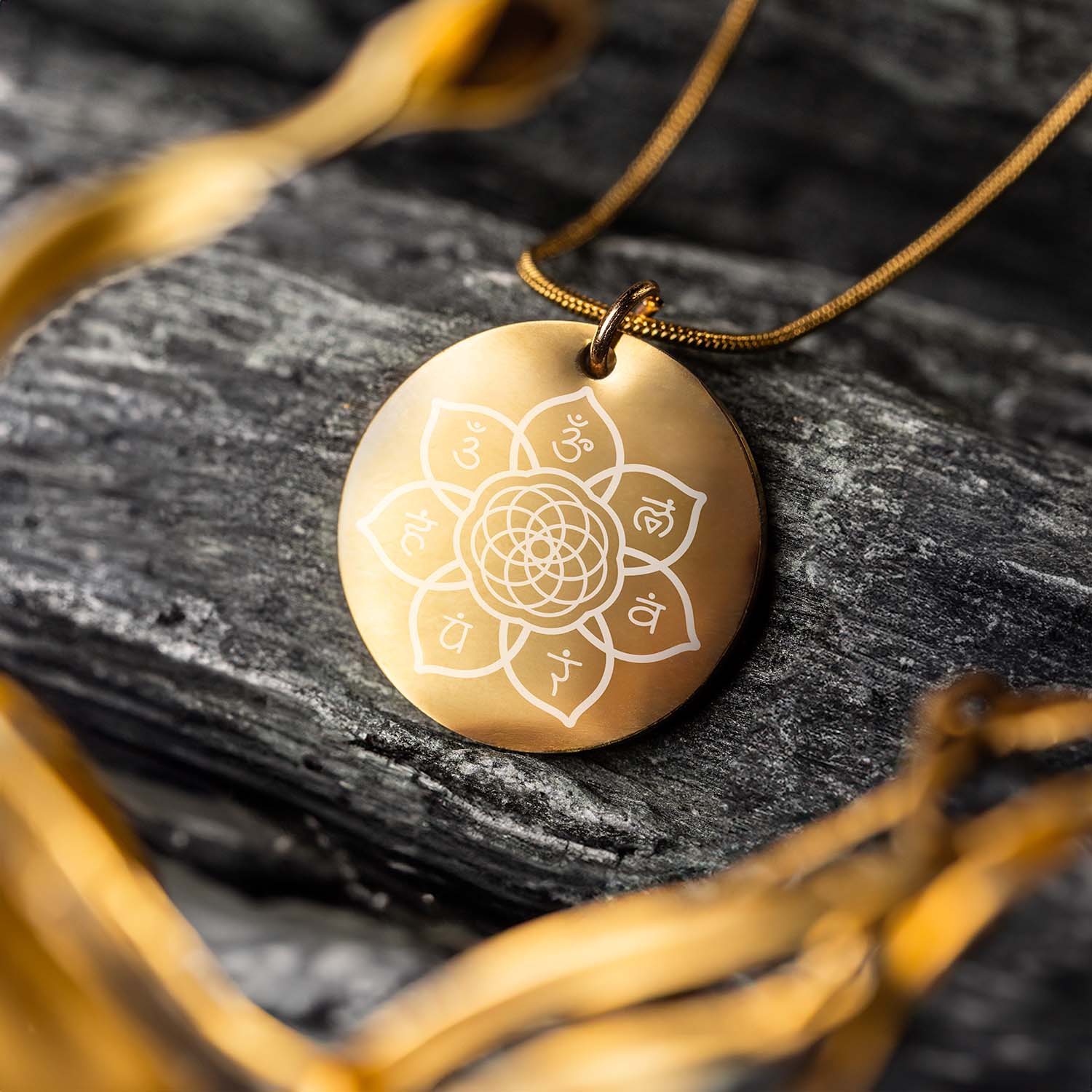 Balance 7 Chakra Circle Necklace Gold