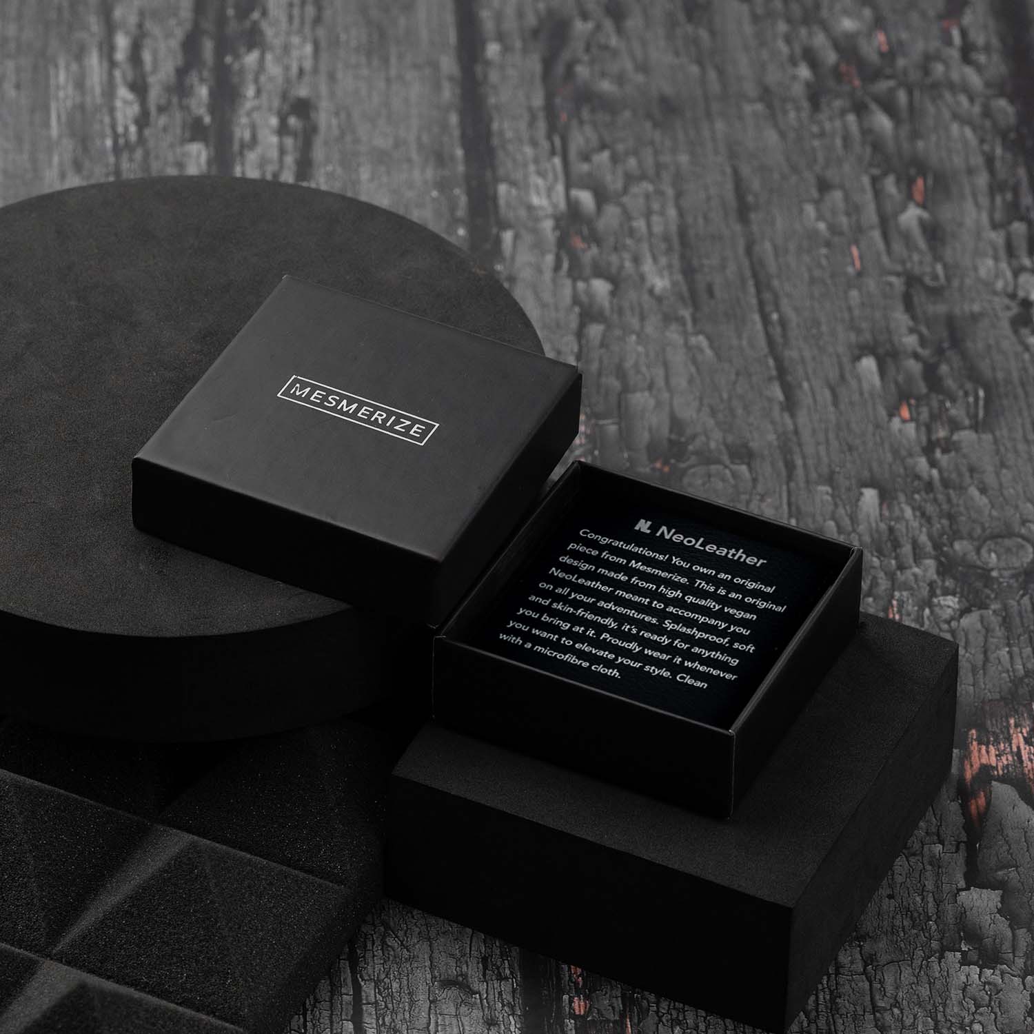 Phantom Looped NeoLeather Bracelet with MagSnap2 Black