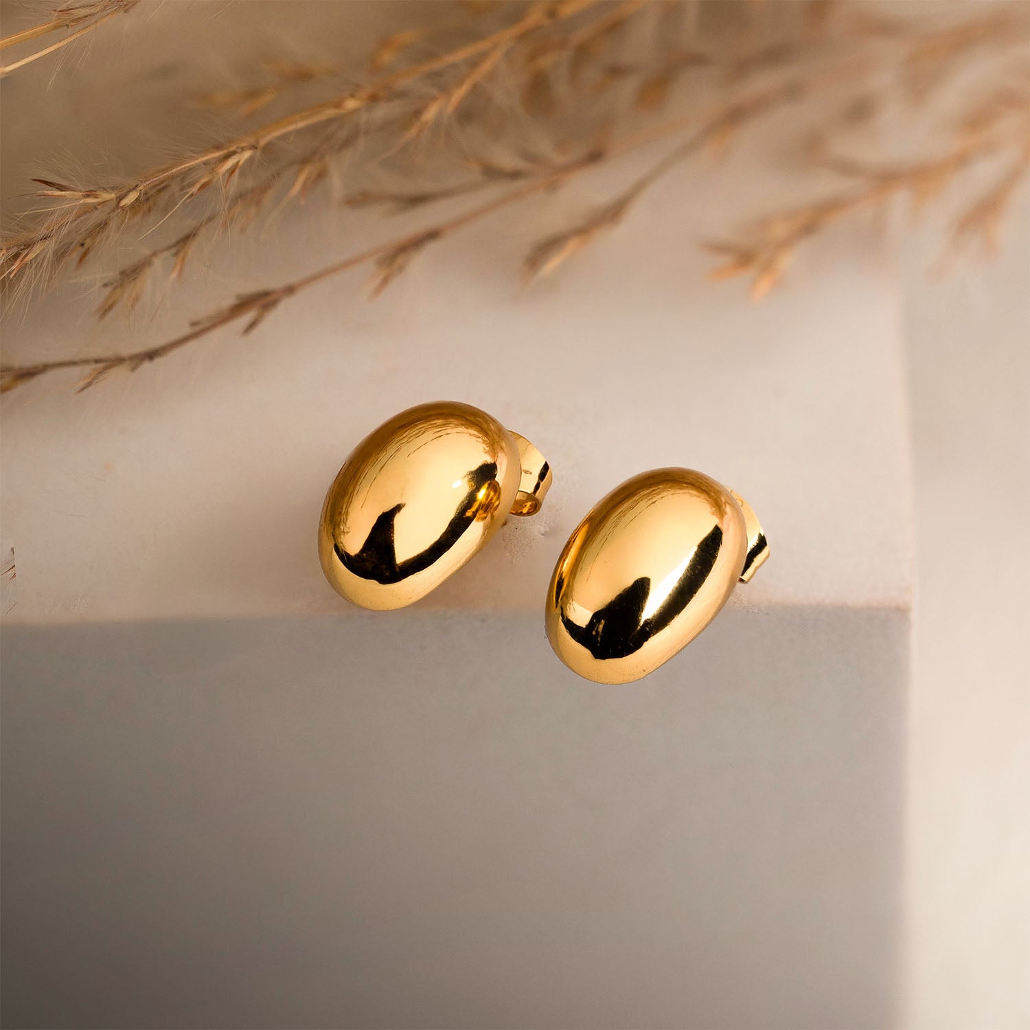 Isla Bud Teardrop 18K Gold Stud Earrings