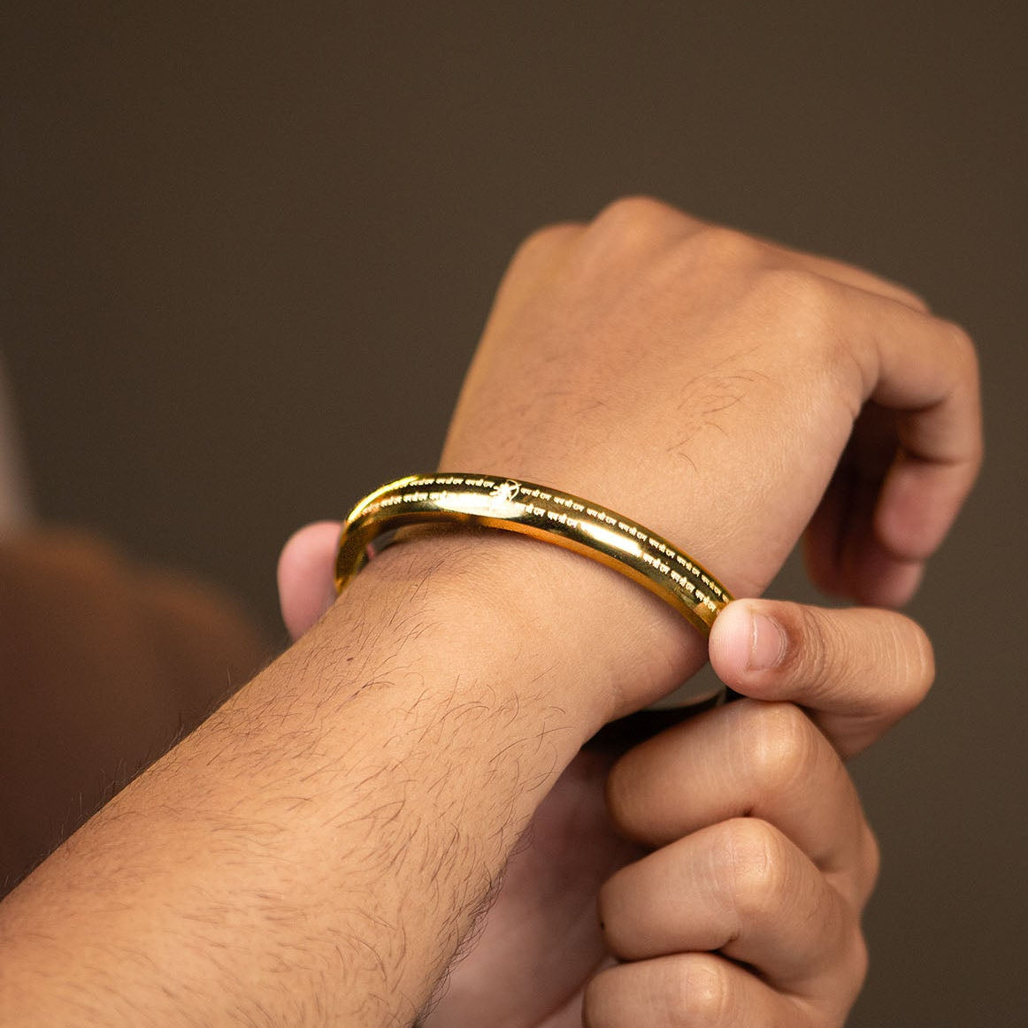 Jai Shree Ram MicroCarved Round Curved Kada