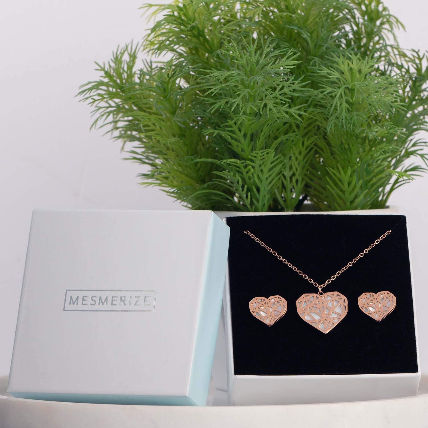 W Premium Jewellery Necklace Polyheart Combo